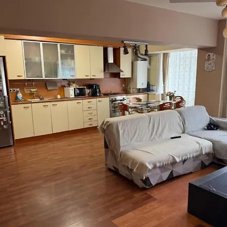 New Abbey Royal Nest Apartment